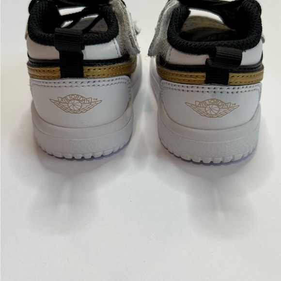 Jordan Baby Black and White Sneakers 3C - Picture 2 of 8